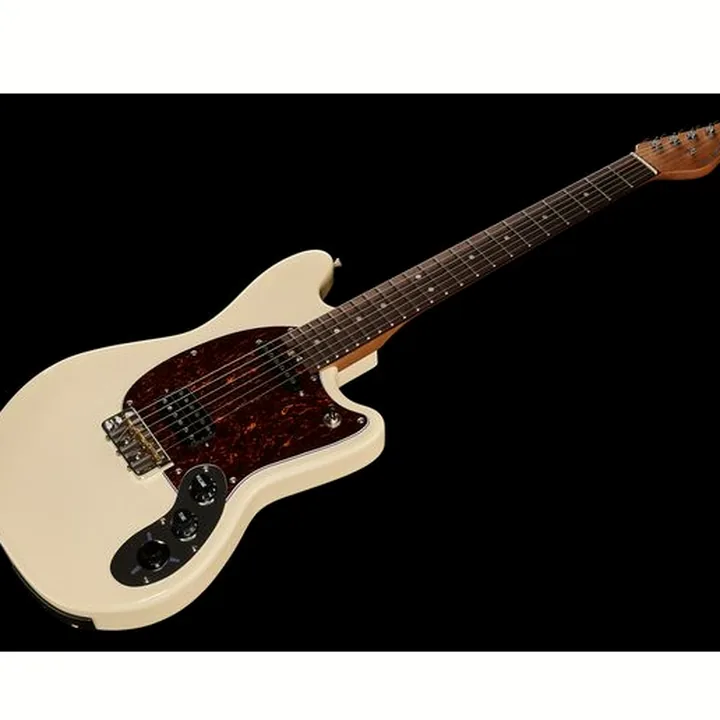 La guitare électrique Flamma E1000L Vintage White Avis & Test