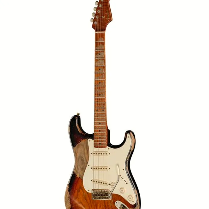 La guitare Fender 50 Strat 3TS Ultra Relic MBAH Test et Avis