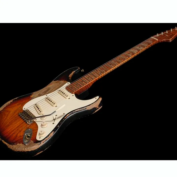 La guitare Fender 50 Strat 3TS Ultra Relic MBAH Test et Avis