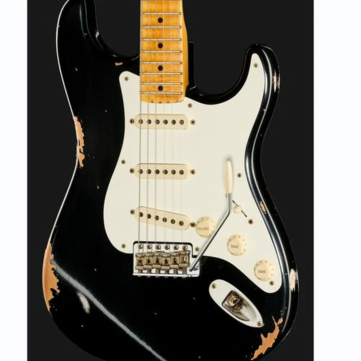 La guitare Fender 56 Strat Black Relic : Avis, Comparatif & Test