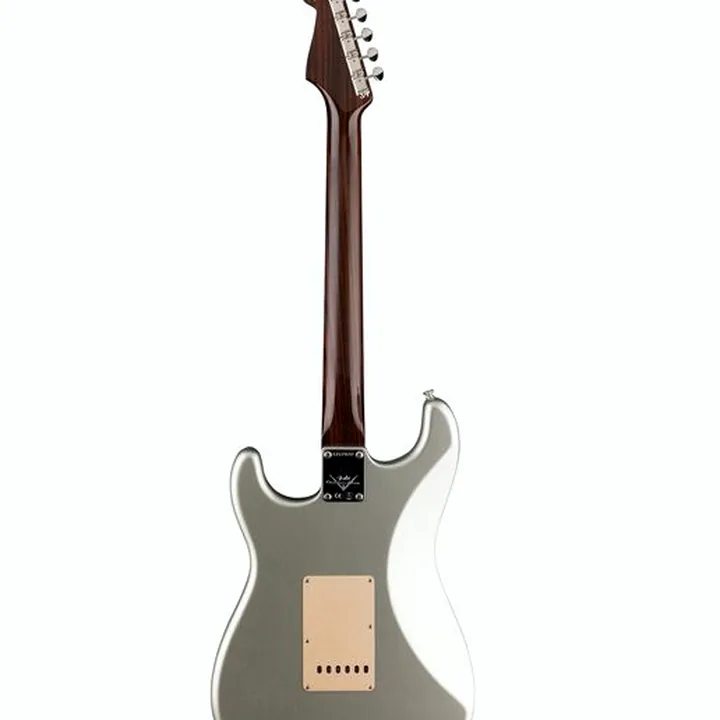 La guitare Fender LTD ’57 Strat DLX CC AIS Avis et Test