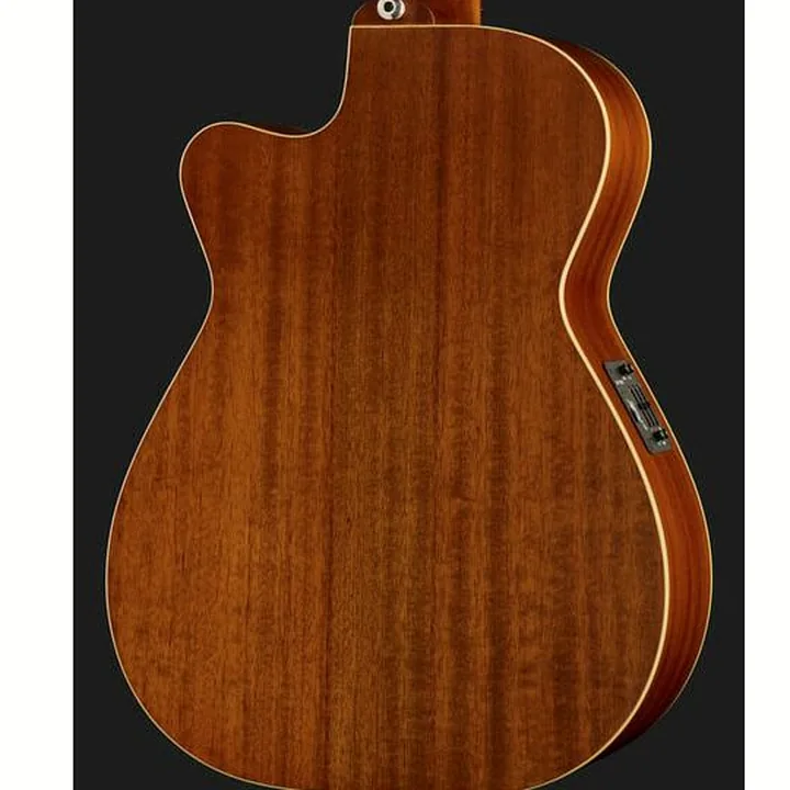 La guitare folk Maton EBG808C Tommy Emmanuel w/ Case / Test, Comparatif & Avis
