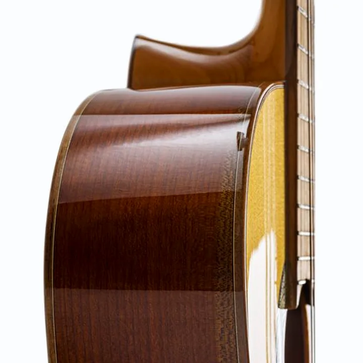 La guitare La Mancha Cereza Maciza – Test et Avis