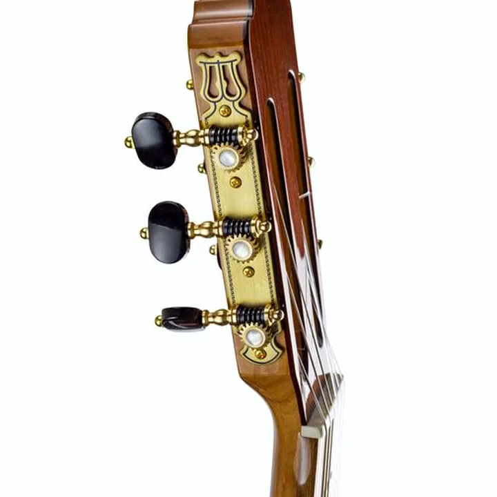 La guitare La Mancha Cereza Maciza – Test et Avis
