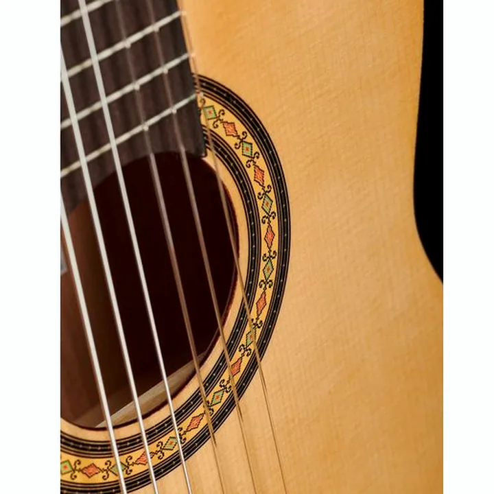 La guitare Thomann Classic Guitar 1/2 Bundle – Test, Comparatif, Avis