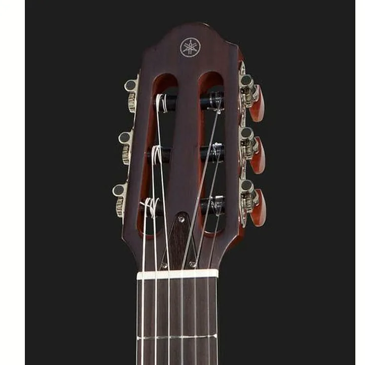 La guitare Yamaha SLG200N NA / Test & Avis