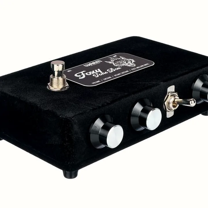 La pédale Warm Audio Foxy Tone Box Werewolf Fuzz Avis, Comparatif, Test
