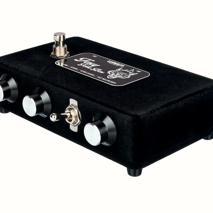 La pédale Warm Audio Foxy Tone Box Werewolf Fuzz Avis, Comparatif, Test
