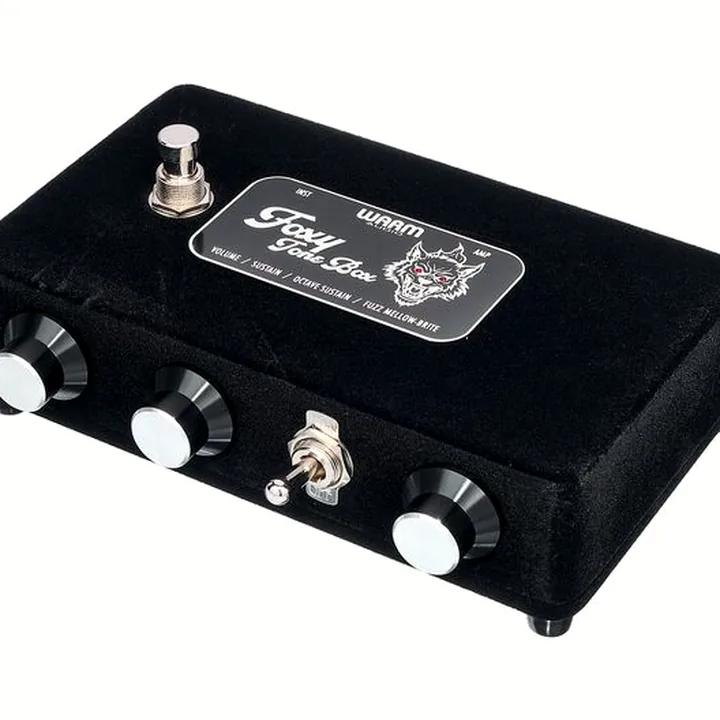Pédale Warm Audio Foxy Tone Box Werewolf Fuzz