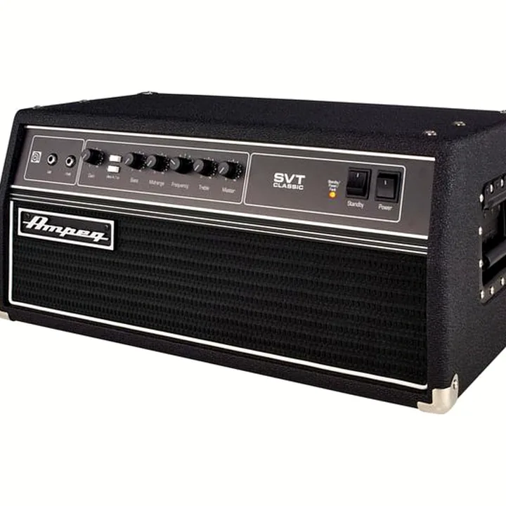 La tête d’amplificateur Ampeg SVT CL : Comparatif, Avis et Test