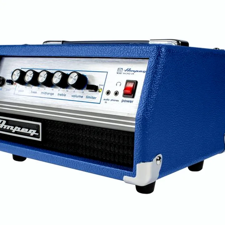 La tête d’amplification pour basse électrique Ampeg Micro-VR Stack LTD Blue Avis & Test