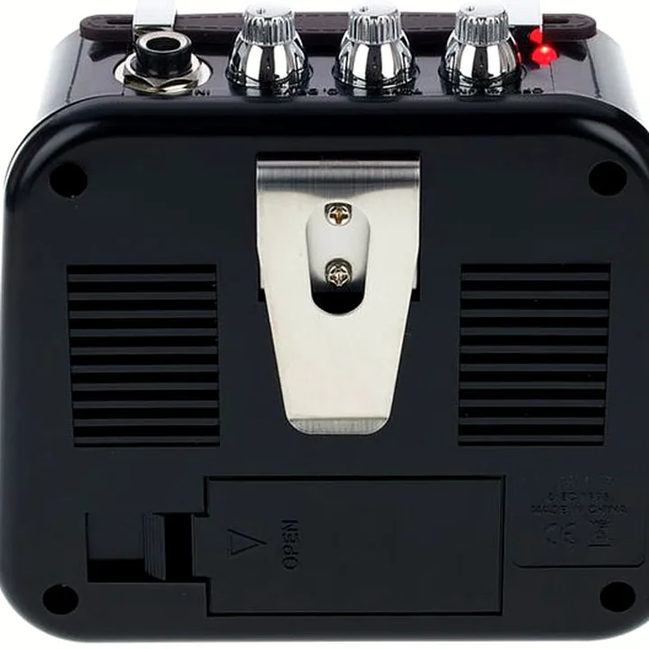 Le combo Danelectro N-10 Honeytone Mini Amp BK / Test, Avis & Comparatif