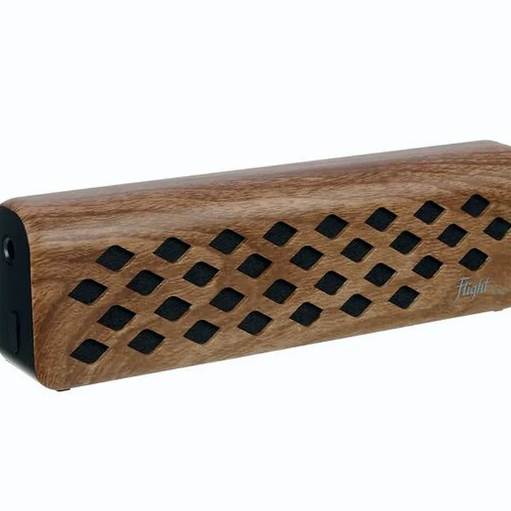 Le combo guitare Flight Tiny6 Walnut Portable Amp Avis, Test et Comparatif