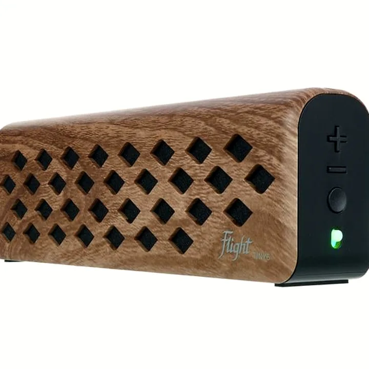 Le combo guitare Flight Tiny6 Walnut Portable Amp Avis, Test et Comparatif