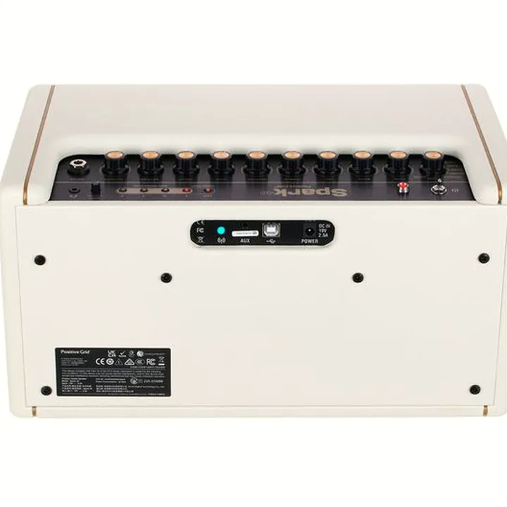 Le combo pour basse électrique Positive Grid Spark 40 PW / Avis et Test