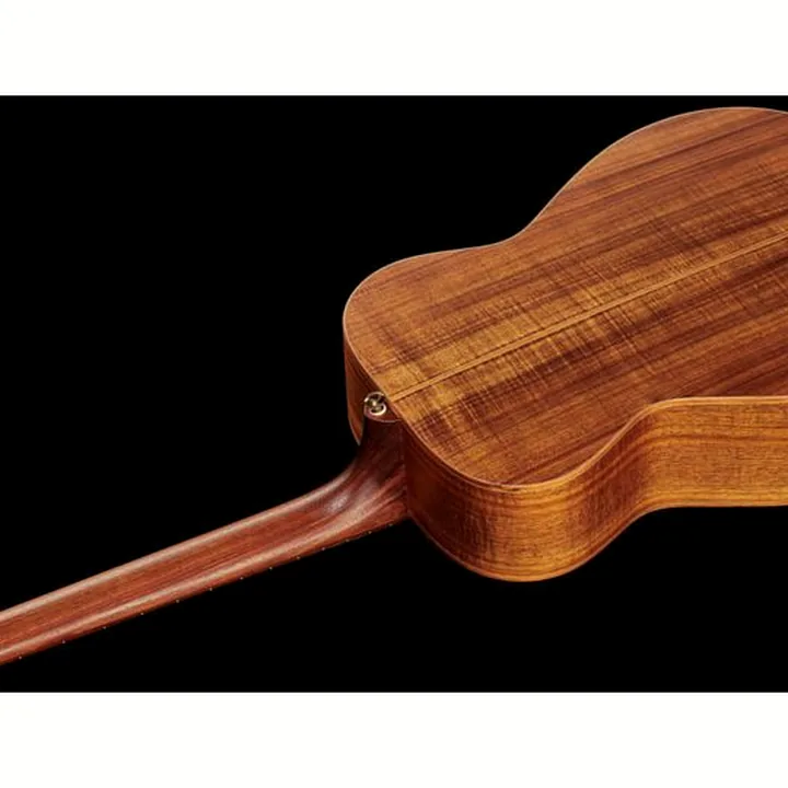 Maton The Australien EA-808 : Comparatif, Test, Avis