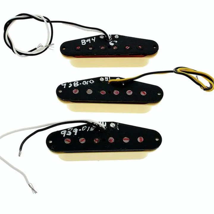 Micro Fender Vintera 50 Vint. Strat PU Set / Comparatif, Test et Avis