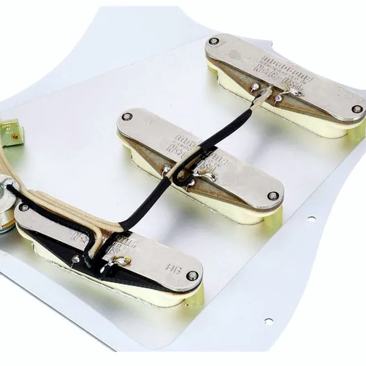 Micro Mojotone 67 Q.Coil Hot Br. Pickguard TT – Test, Avis & Comparatif
