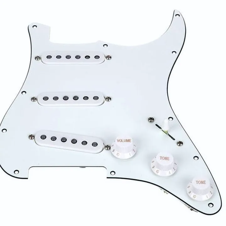 Micro Mojotone 67 Q.Coil Hot Br. Pickguard W : Comparatif, Avis & Test