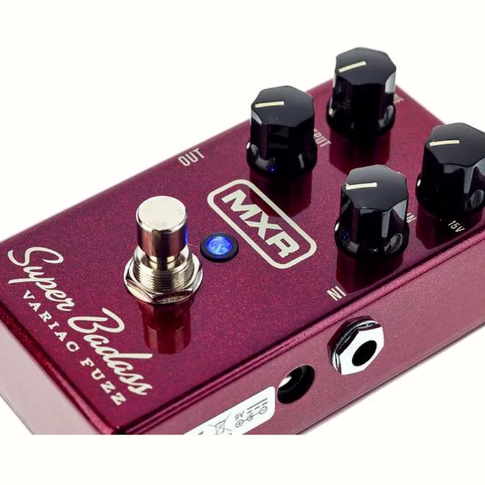 Pédale MXR M 236 Super Badass Variac Fuzz