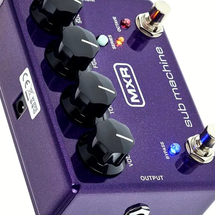 Et Test de la pédale MXR Sub Machine Octave Fuzz
