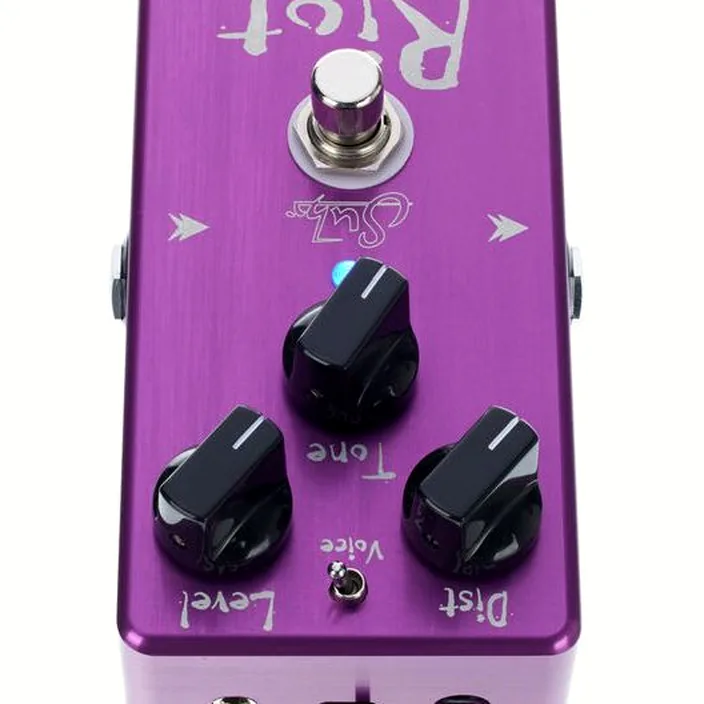 La pédale Suhr Riot Distortion Pedal / Avis, Comparatif et Test