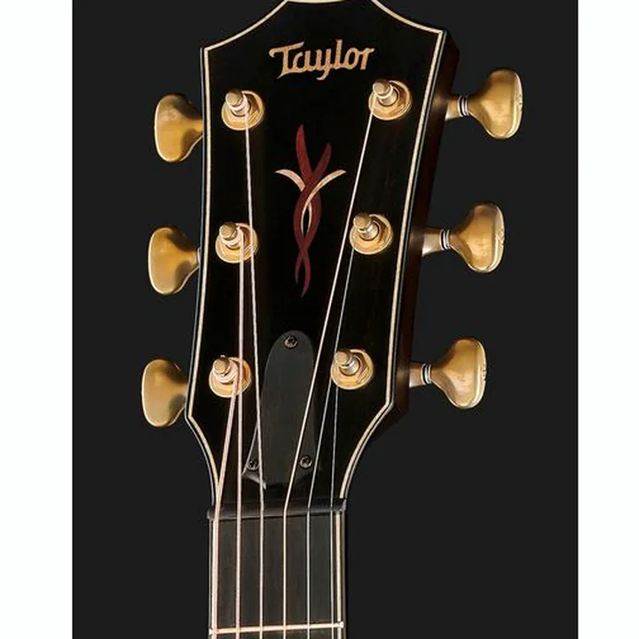 Taylor C26ce Grand Symphony Custom Comparatif, Avis & Test
