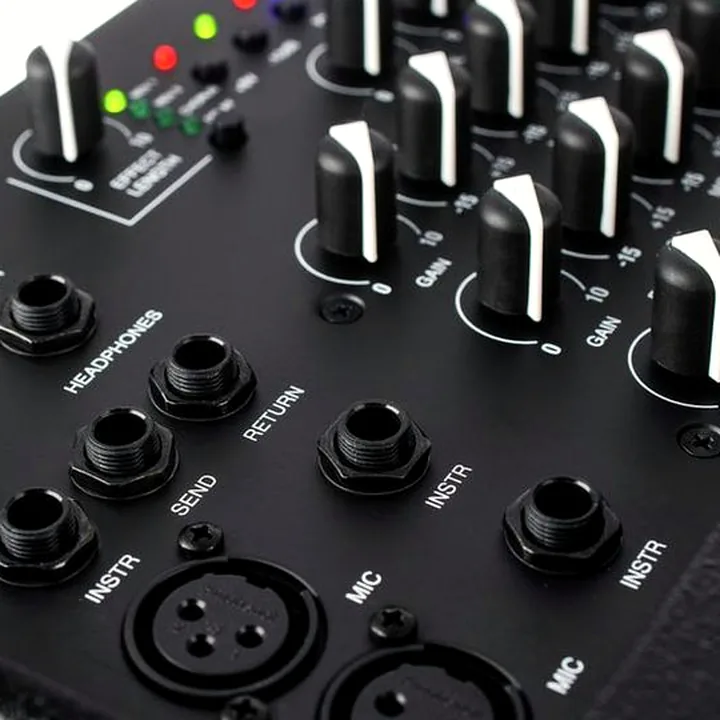 Test & Avis combo guitare Acus One-8 M2 Black
