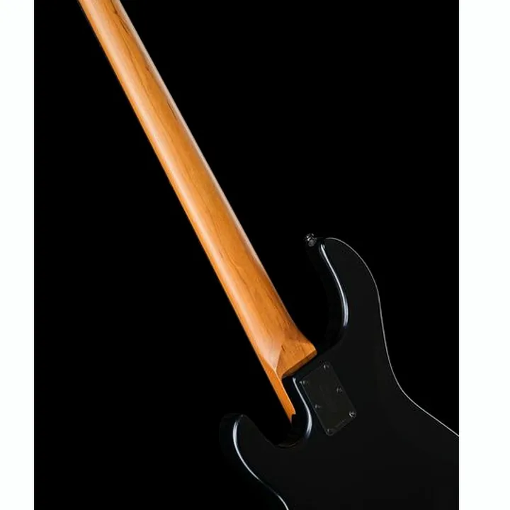 Test, Avis de la basse électrique Sterling by Music Man DarkRay 5 Black