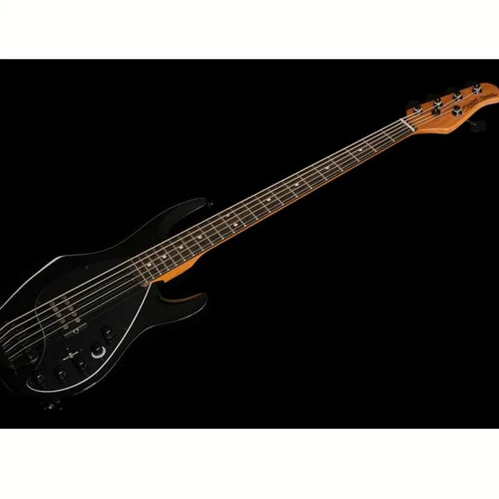 Test, Avis de la basse électrique Sterling by Music Man DarkRay 5 Black