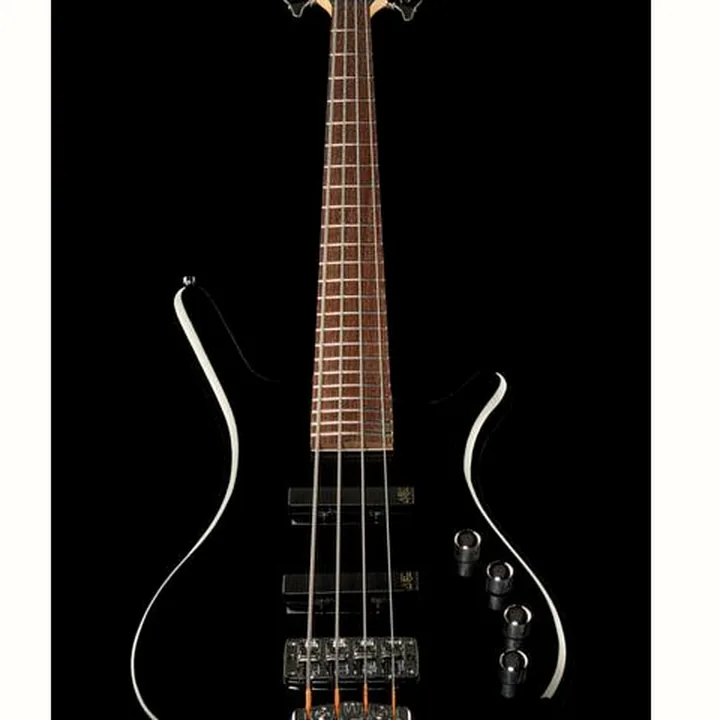 Test & Avis de la basse électrique Warwick RB Corvette B 4 BK Short Scale