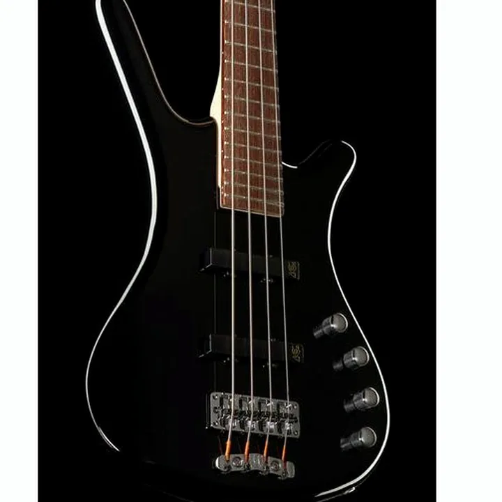 Test & Avis de la basse électrique Warwick RB Corvette B 4 BK Short Scale