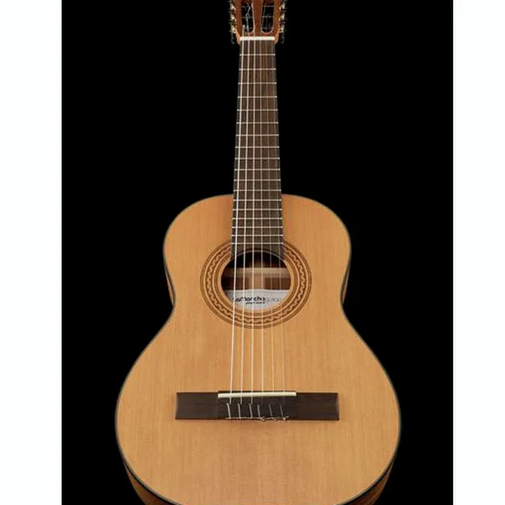 Test, Avis de la guitare classique La Mancha CM/53 Rubinito