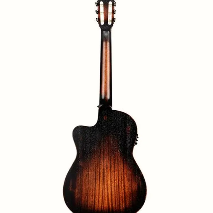 Test & Avis de la guitare classique Ortega DSSUITE-C/E Distressed