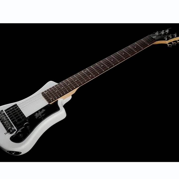 Test & Avis de la guitare électrique Höfner Shorty Signal White