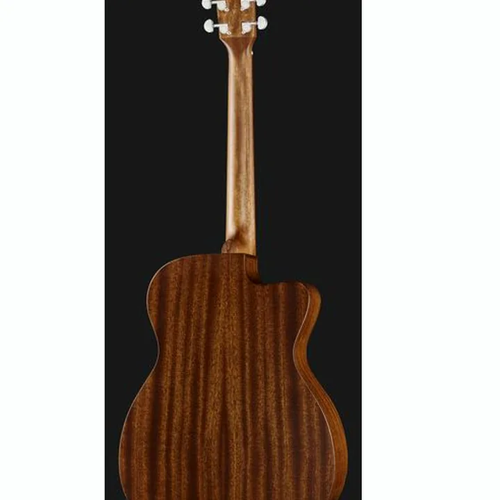 Test & Avis de la guitare folk Harley Benton Cust. Line CLA-15MCE LH w/Case