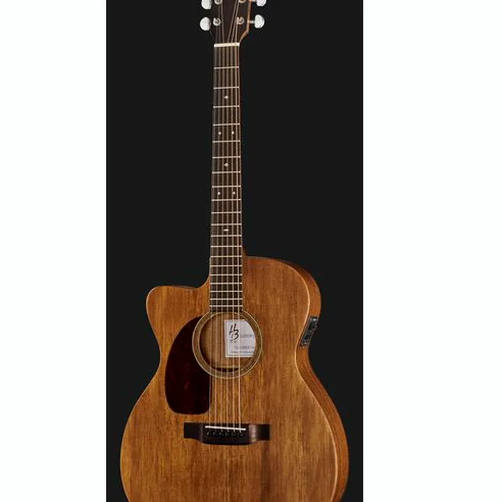 Test & Avis de la guitare folk Harley Benton Cust. Line CLA-15MCE LH w/Case