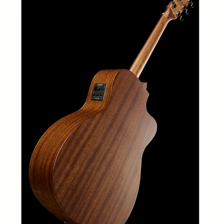 Test & Avis de la guitare folk Harley Benton Cust. Line CLA-15MCE LH w/Case