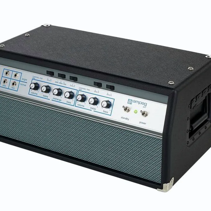 L'amplificateur Ampeg SVT 50th Heritage Sp.Ed
