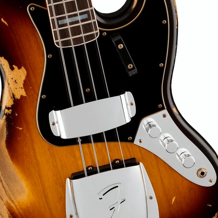 Test, Avis : Fender J-Bass Custom Heavy Relic 3TS