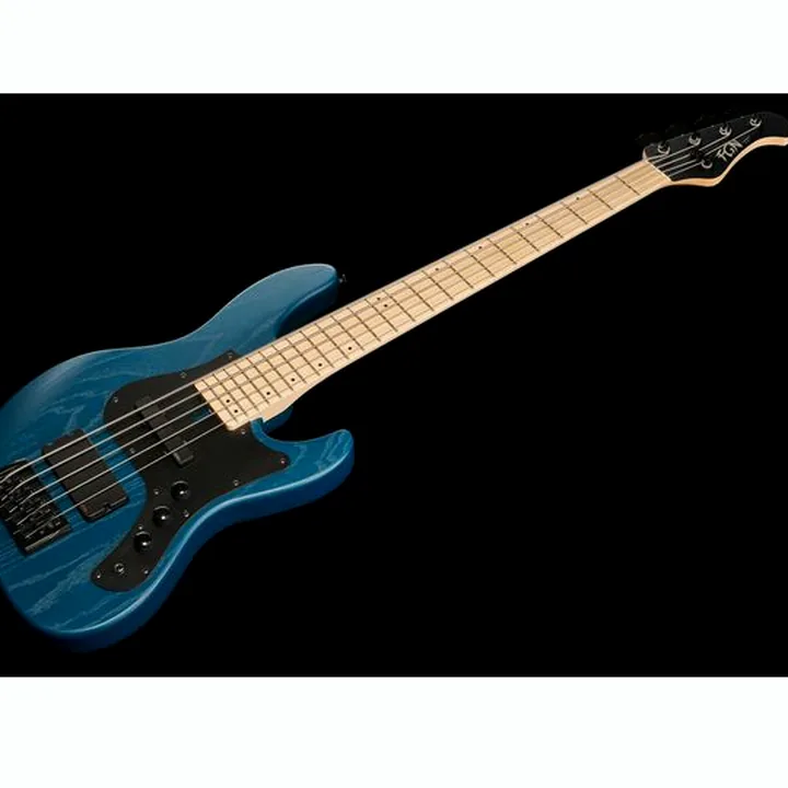 Test & Avis : FGN J-Standard Mighty Jazz Bass BL