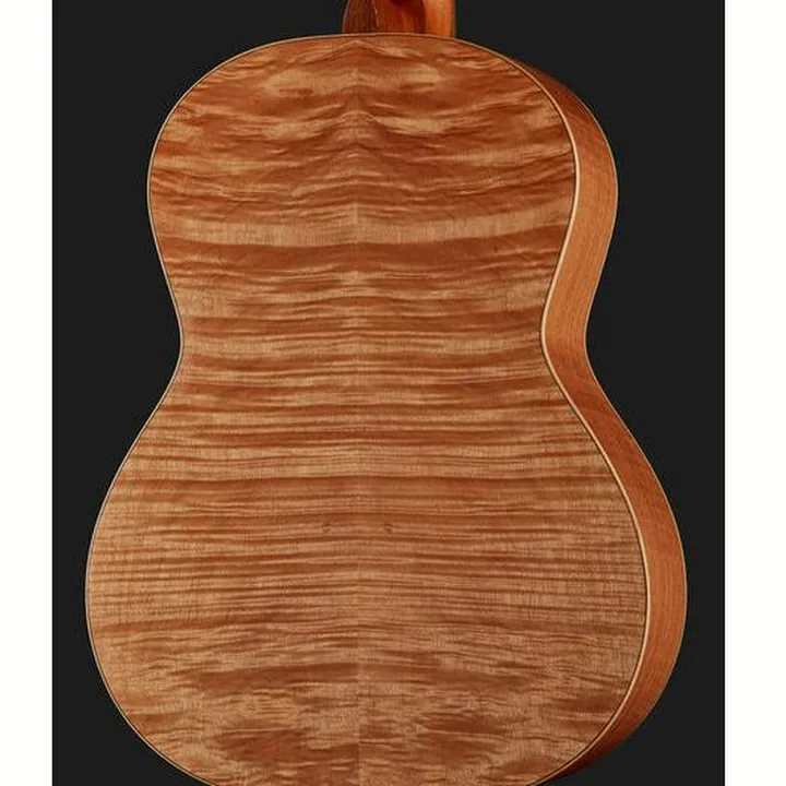 Test & Avis Guitare classique La Mancha Rubi SMX