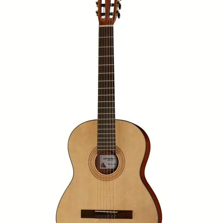 Test & Avis Guitare classique La Mancha Rubinito LSM-L