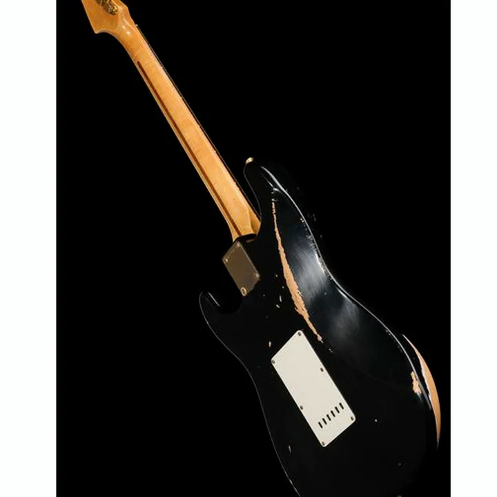 Test & Avis Guitare électrique Fender 63 Strat RW Black Relic HSS