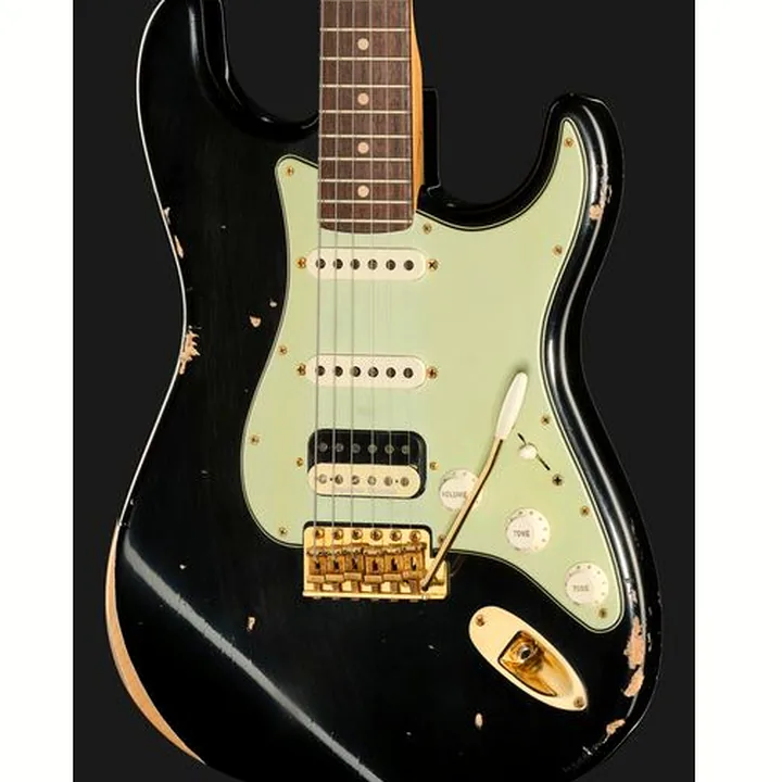 Test & Avis Guitare électrique Fender 63 Strat RW Black Relic HSS