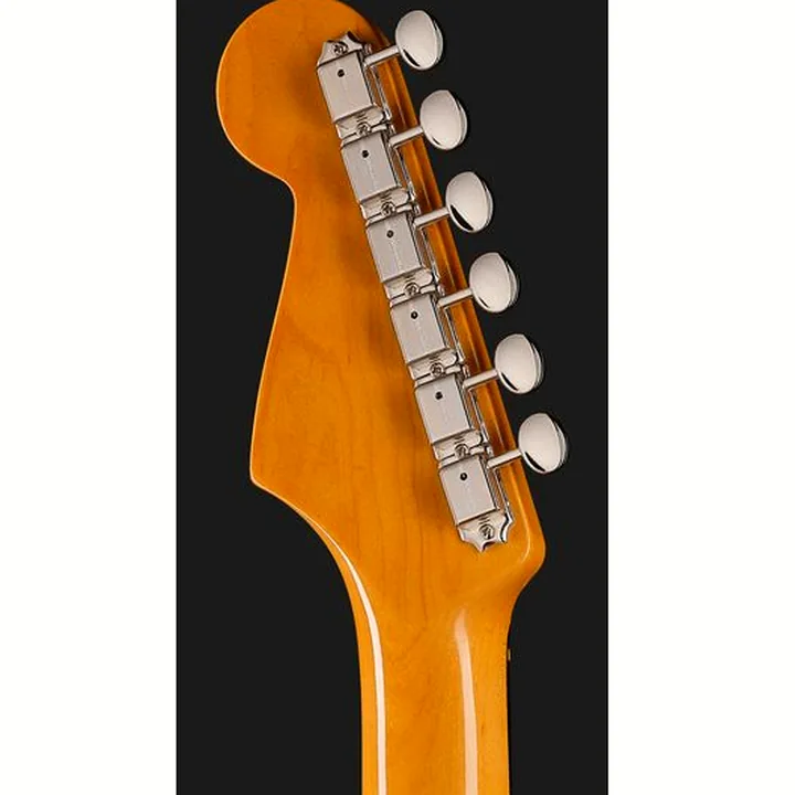 Test & Avis Guitare électrique Fender AV II 65 Strat RW SNB