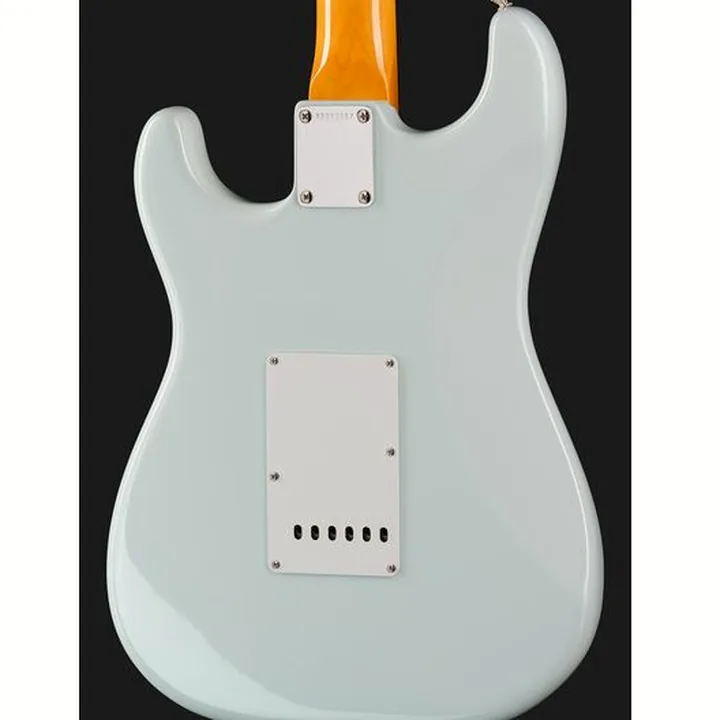 Test & Avis Guitare électrique Fender AV II 65 Strat RW SNB