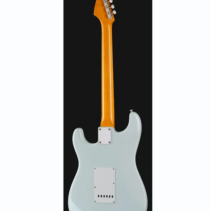 Test & Avis Guitare électrique Fender AV II 65 Strat RW SNB
