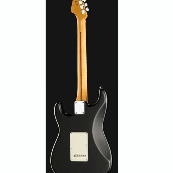 Test, Avis Guitare Fender Exclusive Ens Strat MN STN BLK