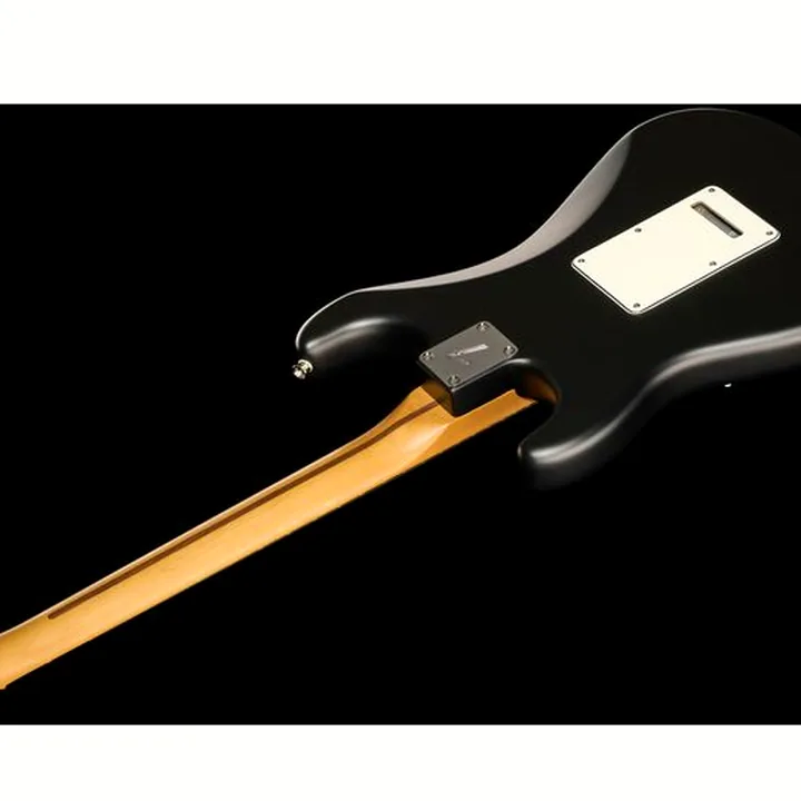 Test, Avis Guitare Fender Exclusive Ens Strat MN STN BLK